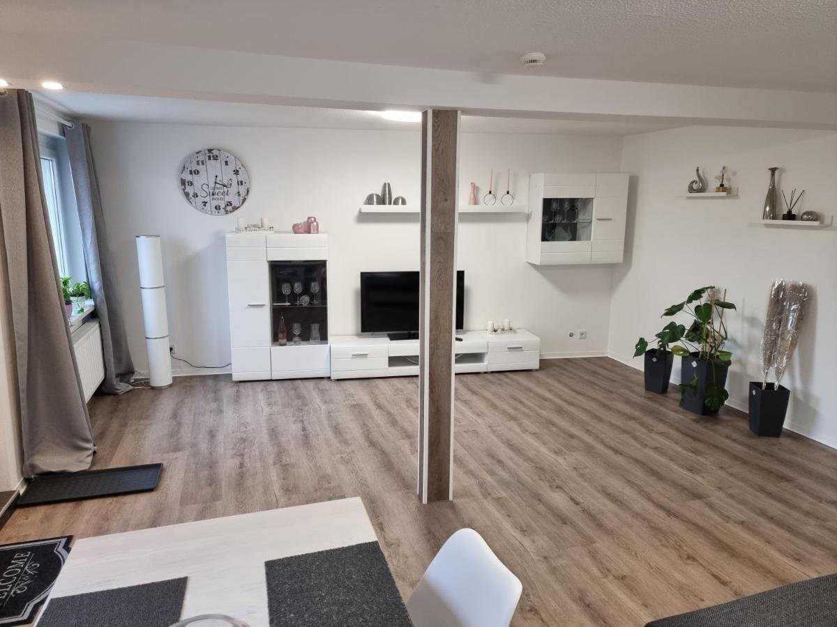 Gaestehaus-Ferienwohnung-Appartement Mit Terrasse - Naehe Kliniken/ Herzzentrum باد اوينهاوسن المظهر الخارجي الصورة